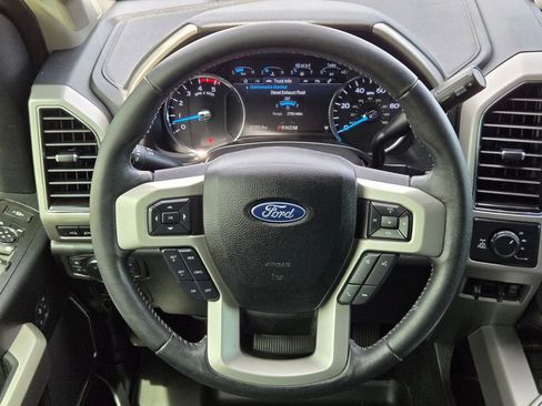 Used 2020 Ford F250 Lariat w/ Lariat Ultimate Package AWD/4WD image 23