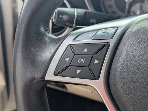 Used 2013 Mercedes-Benz SLK 250 image 8