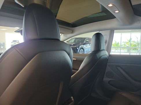 Used 2022 Tesla Model 3 Performance AWD/4WD image 16