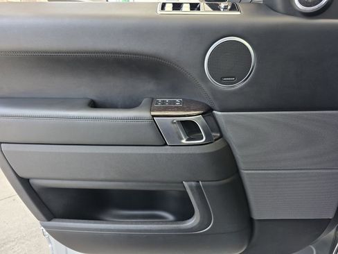 Used 2020 Land Rover Range Rover Sport HSE Dynamic image 19