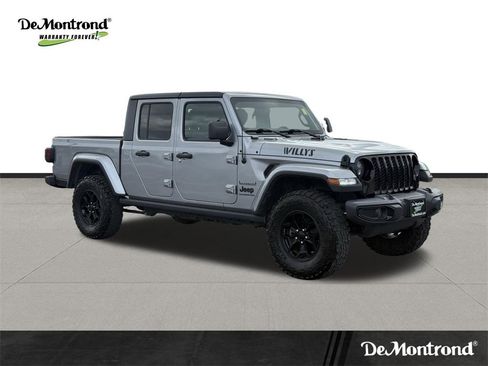 Used 2021 Jeep Gladiator Willys image 3