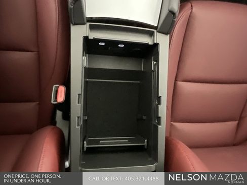 New 2026 MAZDA MAZDA3 Carbon image 39