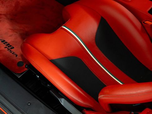 Certified 2019 Ferrari 488 Pista Coupe RWD image 40