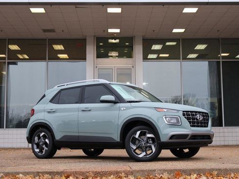 New 2026 Hyundai Venue SEL image 1