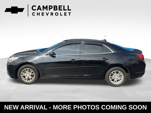Used 2013 Chevrolet Malibu LS FWD image 2