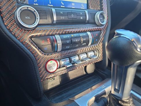 Used 2020 Ford Mustang GT Premium image 22