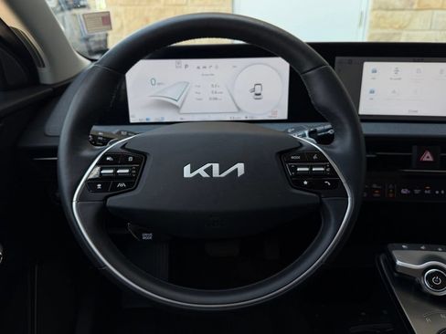 Used 2022 Kia EV6 Wind w/ Wind Technology Package AWD/4WD image 13