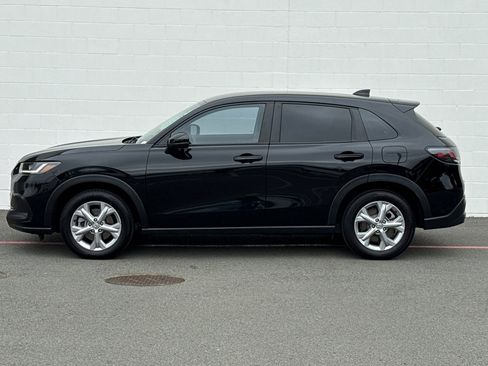 Certified 2023 Honda HR-V LX image 2