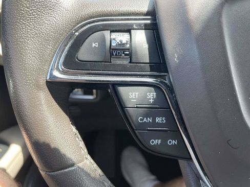 Used 2023 Lincoln Nautilus AWD w/ Premium Package image 26