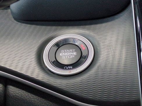 Used 2024 Jeep Grand Cherokee L Laredo AWD/4WD image 33
