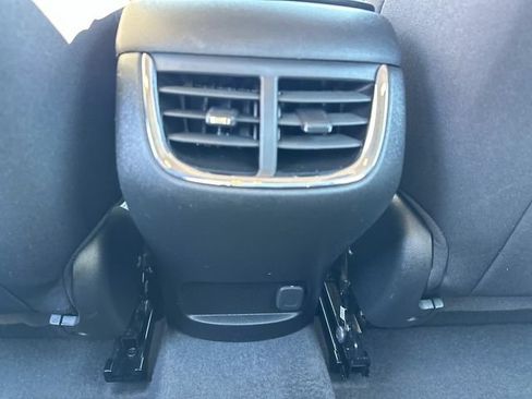 Used 2024 Chevrolet Malibu LT FWD image 15