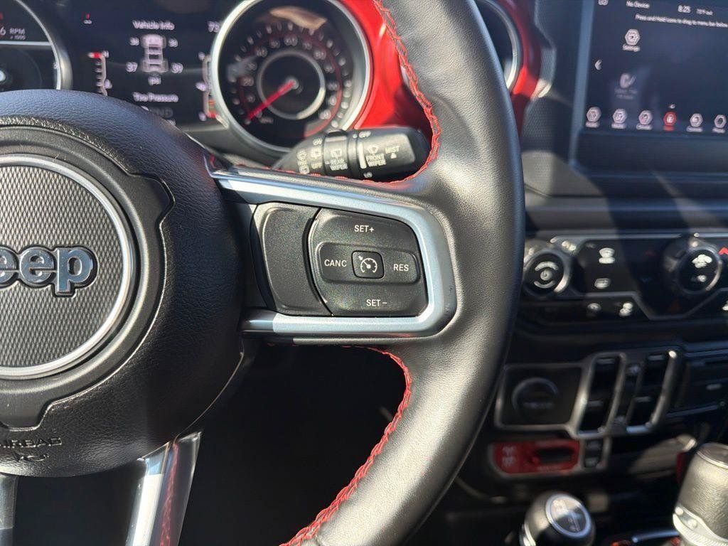 Used 2021 Jeep Wrangler Unlimited Rubicon AWD/4WD image 43