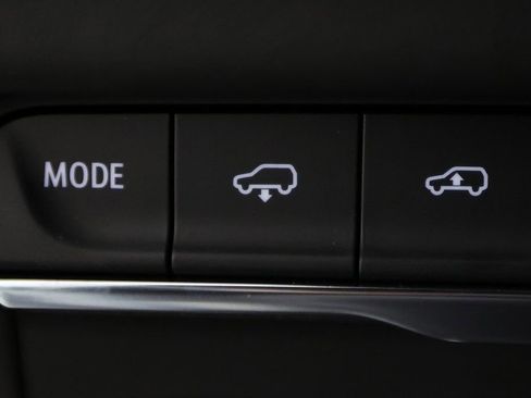 Used 2026 Cadillac Escalade ESV V image 29