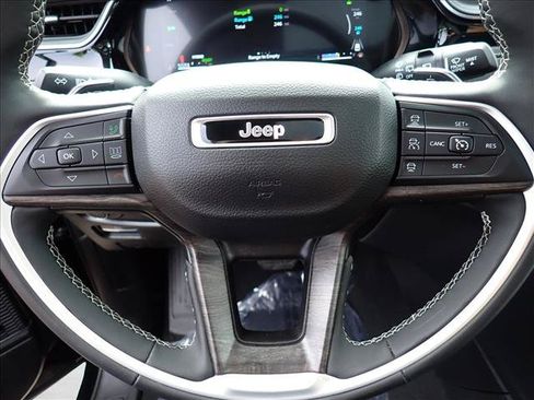 Used 2023 Jeep Grand Cherokee 4WD 4xe image 20