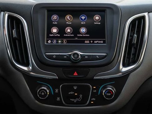 Used 2020 Chevrolet Equinox LS w/ LS Convenience Package image 13