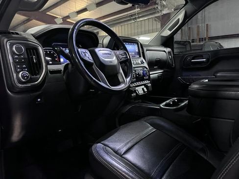Used 2019 GMC Sierra 1500 Denali w/ Denali Ultimate Package AWD/4WD image 10