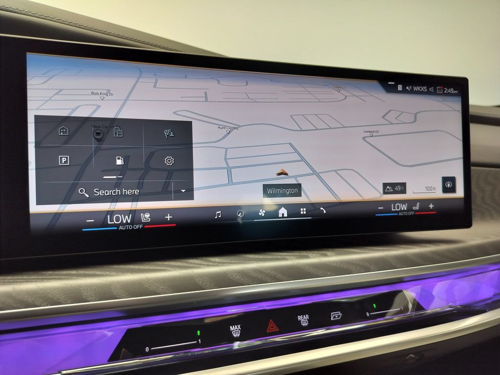 Certified 2025 BMW 760i xDrive w/ Executive Package AWD/4WD image 16