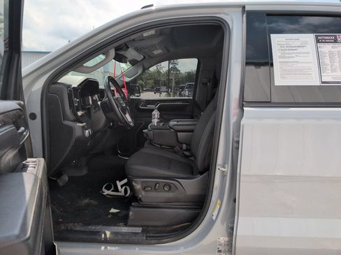 Used 2024 GMC Sierra 1500 Elevation w/ LPO, Elevation Black Package AWD/4WD image 10