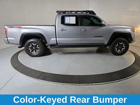 Used 2021 Toyota Tacoma TRD Off-Road w/ Technology Package AWD/4WD image 8