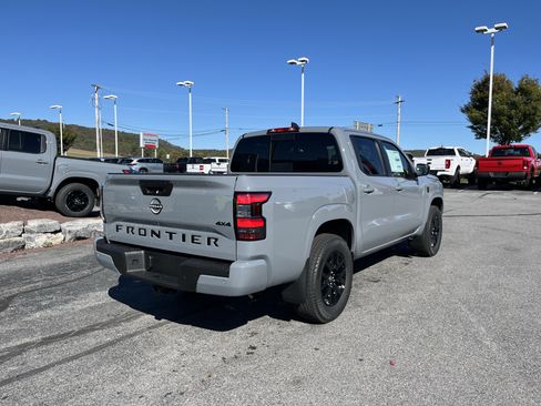 New 2026 Nissan Frontier SV w/ Tow Package image 3