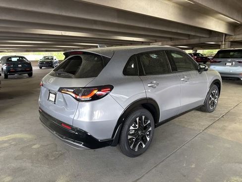 Used 2026 Honda HR-V EX-L image 4