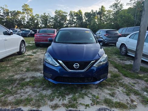 Certified 2019 Nissan Sentra S FWD image 2