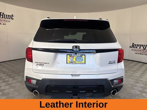 Used 2023 Honda Passport Elite image 6