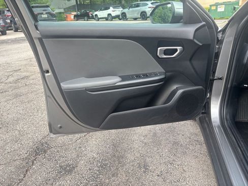 Used 2025 Kia K4 FWD image 18