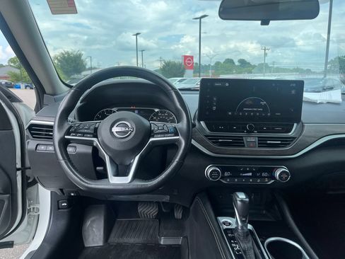 Certified 2023 Nissan Altima 2.5 SL FWD image 22