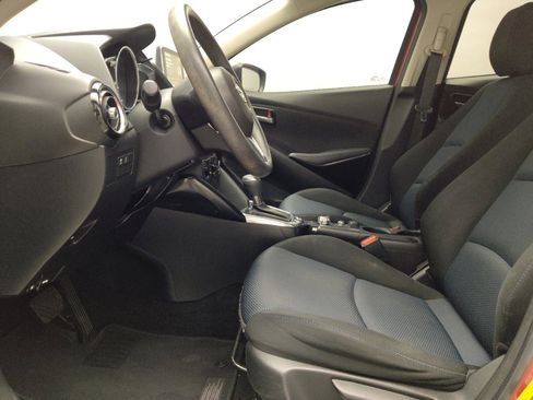 Used 2017 Toyota Yaris iA image 17