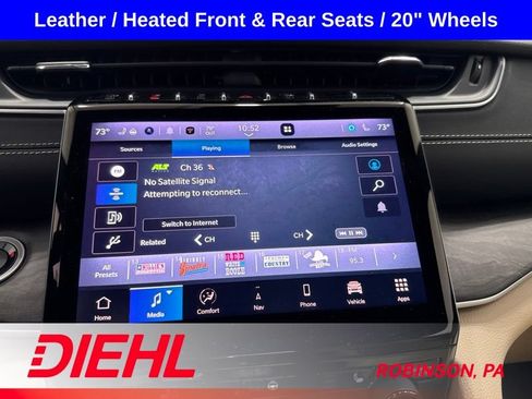 Used 2023 Jeep Grand Cherokee Limited w/ MOPAR Finishing Package AWD/4WD image 31