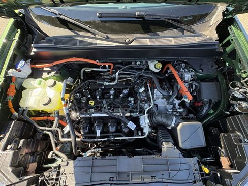 New 2025 Ford Maverick XL w/ Equipment Group 101A image 17