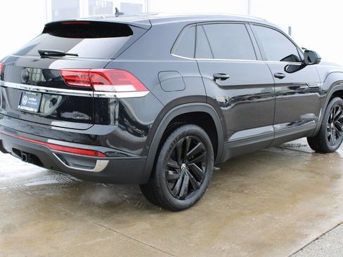 Certified 2023 Volkswagen Atlas Cross Sport SE image 6