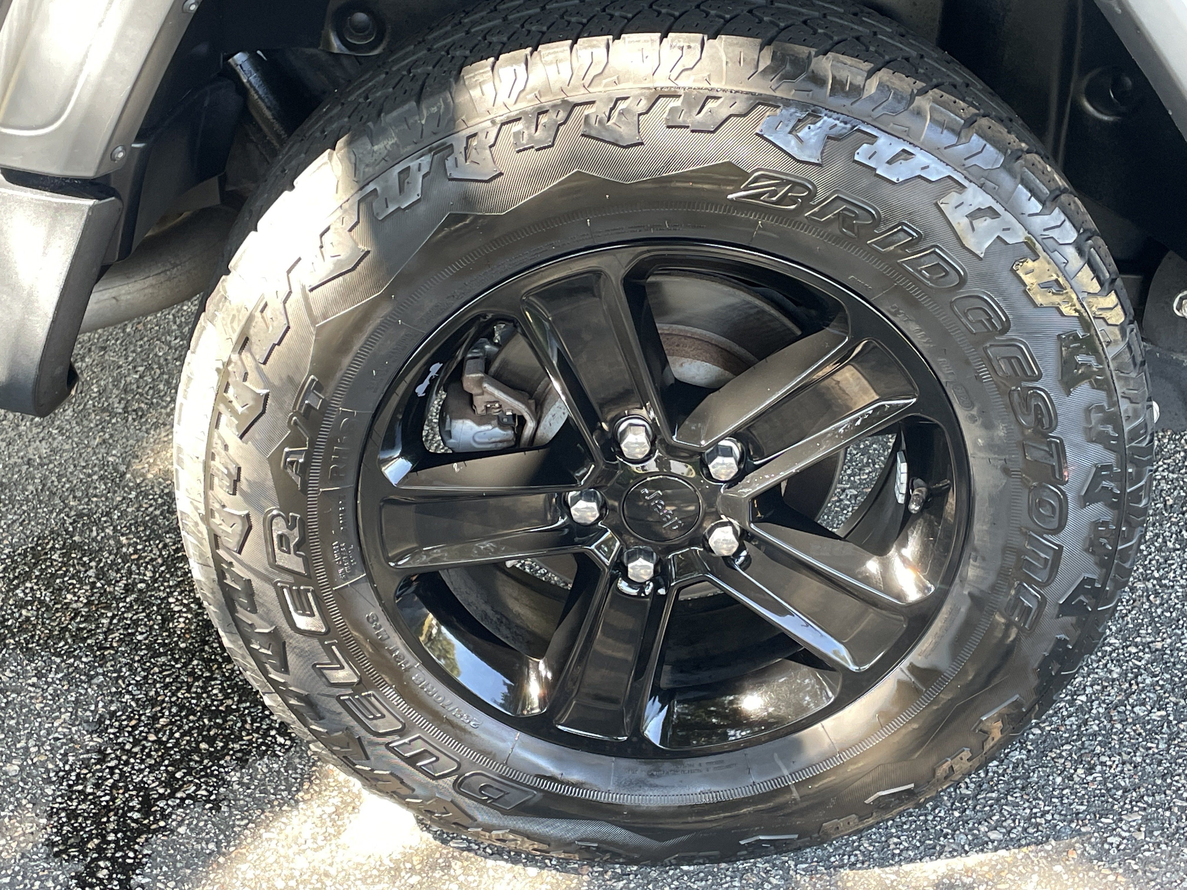 Used 2020 Jeep Wrangler Sport AWD/4WD image 37
