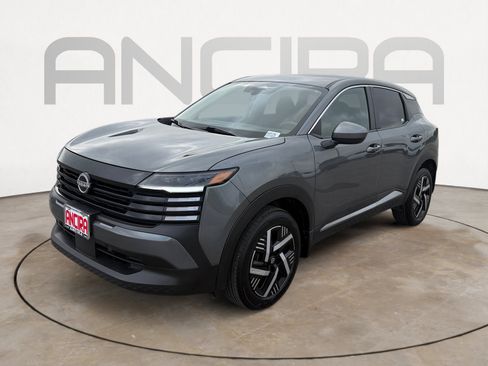 Used 2025 Nissan Kicks SV FWD image 6