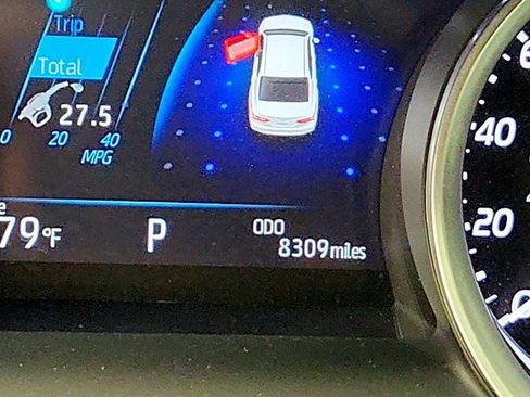Used 2022 Toyota Camry XLE w/ Navigation Upgrade Package AWD/4WD image 15