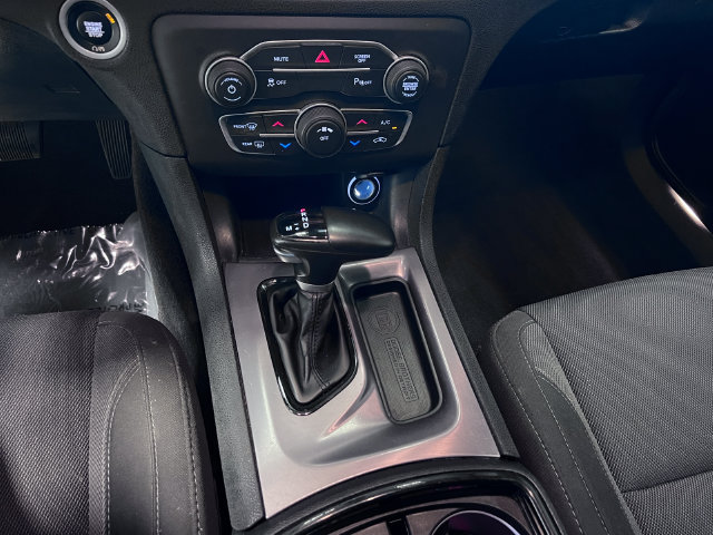Used 2022 Dodge Charger SXT w/ Blacktop Package RWD image 26