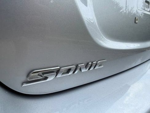 Used 2020 Chevrolet Sonic LT w/ RS Package FWD image 7