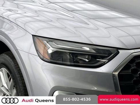 Certified 2023 Audi Q5 2.0T Premium w/ Convenience Package AWD/4WD image 9