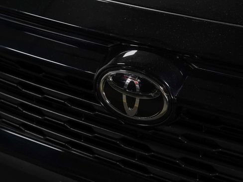 Certified 2024 Toyota RAV4 XLE FWD image 9
