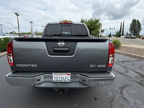 Used 2021 Nissan Frontier SV AWD/4WD image 5