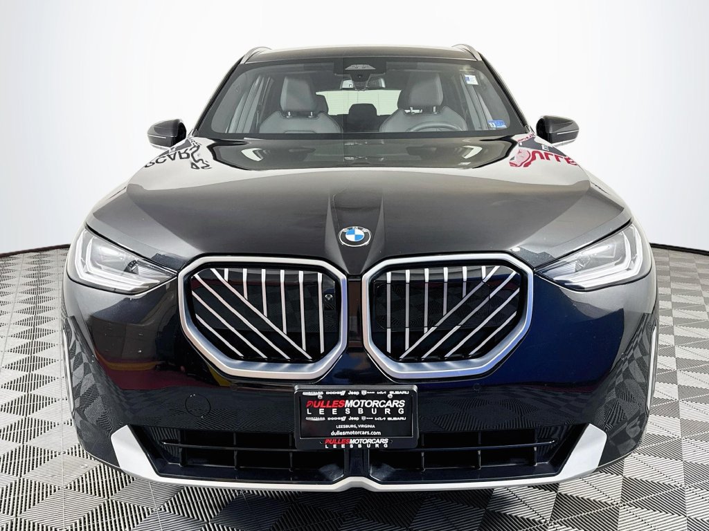 Used 2025 BMW X3 xDrive30i w/ Premium Package AWD/4WD image 2