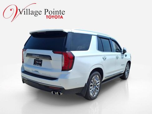 Used 2023 GMC Yukon Denali Ultimate AWD/4WD image 4