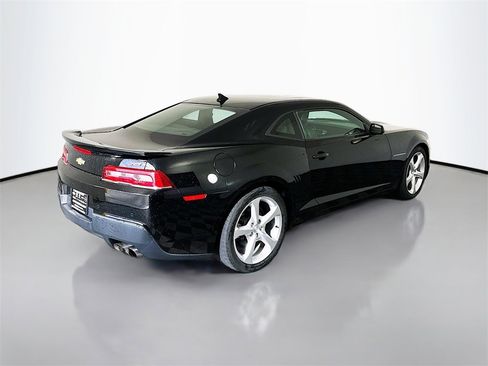 Used 2015 Chevrolet Camaro LT w/ RS Package image 7