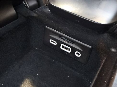 Certified 2023 Chevrolet Corvette Stingray Preferred Conv w/ 2LT image 17