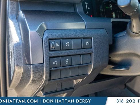 Used 2025 Toyota 4Runner SR5 image 16