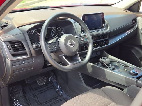 Used 2023 Nissan Rogue SV image 20