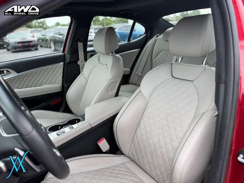 Used 2022 Genesis G70 3.3T w/ Sport Prestige Package AWD/4WD image 15
