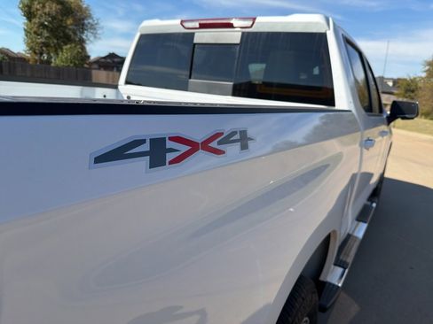 Used 2025 Chevrolet Silverado 1500 LT w/ Safety Package image 19