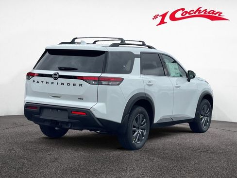 New 2025 Nissan Pathfinder SV image 5